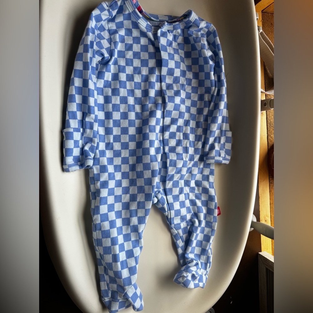 Magnetic me footies